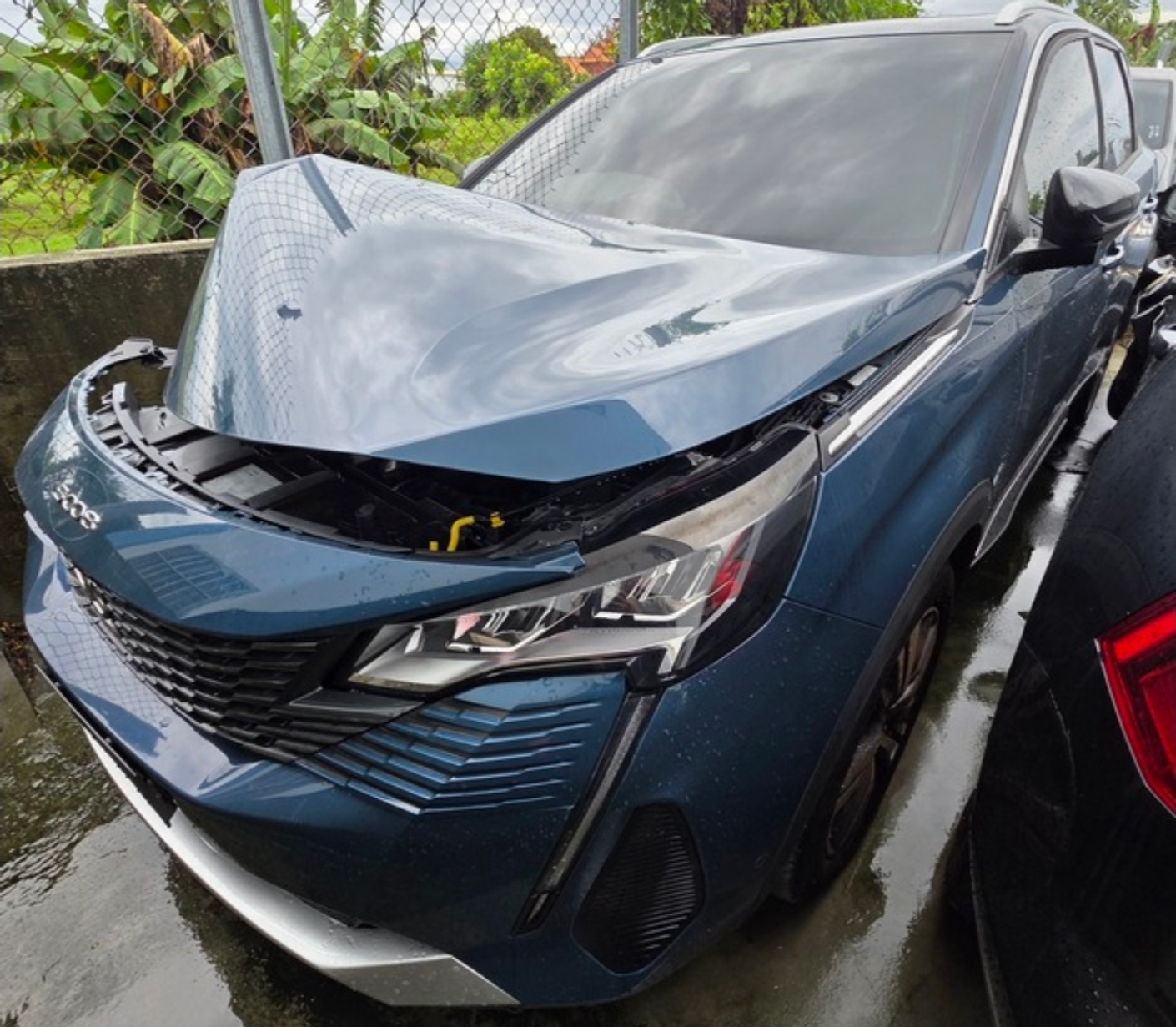 Peugeot 5008 1.6 PureTech GT 整車拆賣 二手零件照片 - Orange Garage