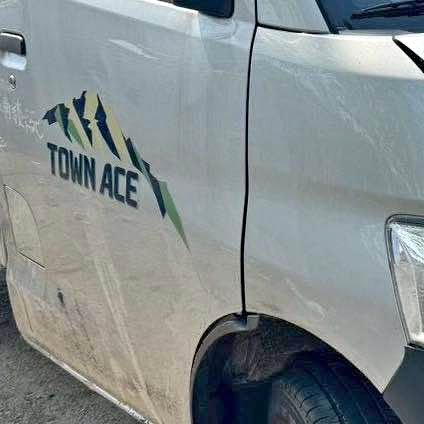 Toyota Town Ace 貨卡 1.5 手排 整車拆賣 二手零件照片 - Orange Garage