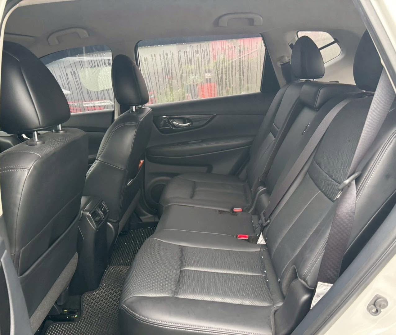 Nissan X-Trail 2.5 整車拆賣 二手零件照片 - Orange Garage