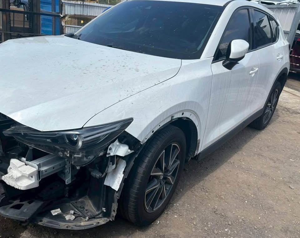 Mazda CX-5 2.5 Skyactiv-G 整車拆賣 二手零件照片 - Orange Garage