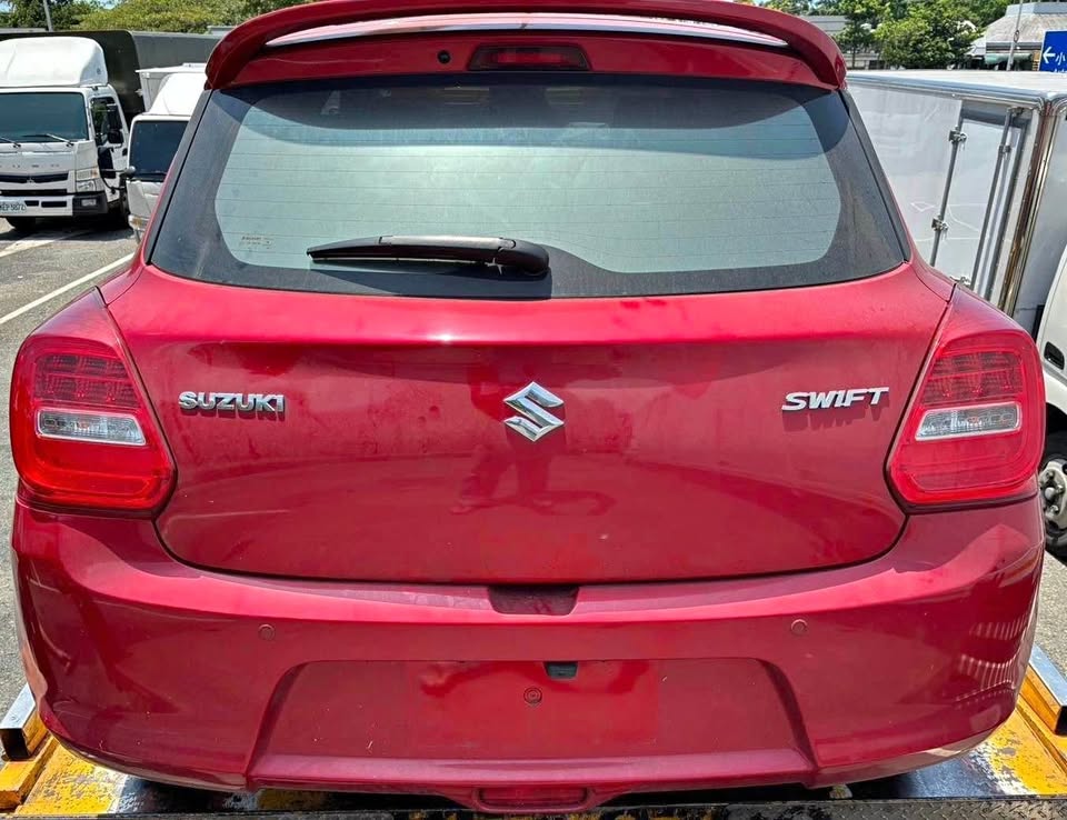 Suzuki Swift 1.0 整車拆賣 二手零件照片 - Orange Garage