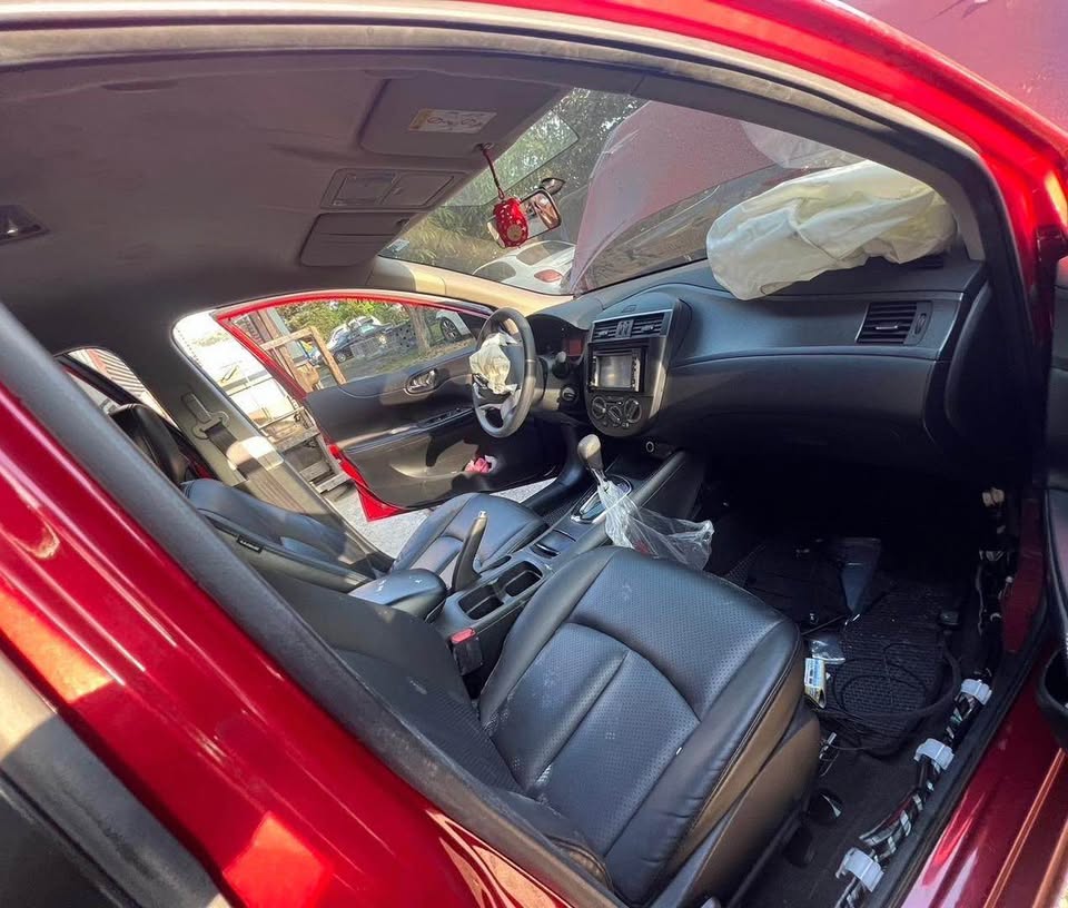 Nissan Tiida 1.6 整車拆賣 二手零件照片 - Orange Garage