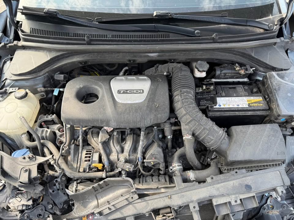 Mitsubishi Eclipse Cross 1.6 整車拆賣 二手零件照片 - Orange Garage