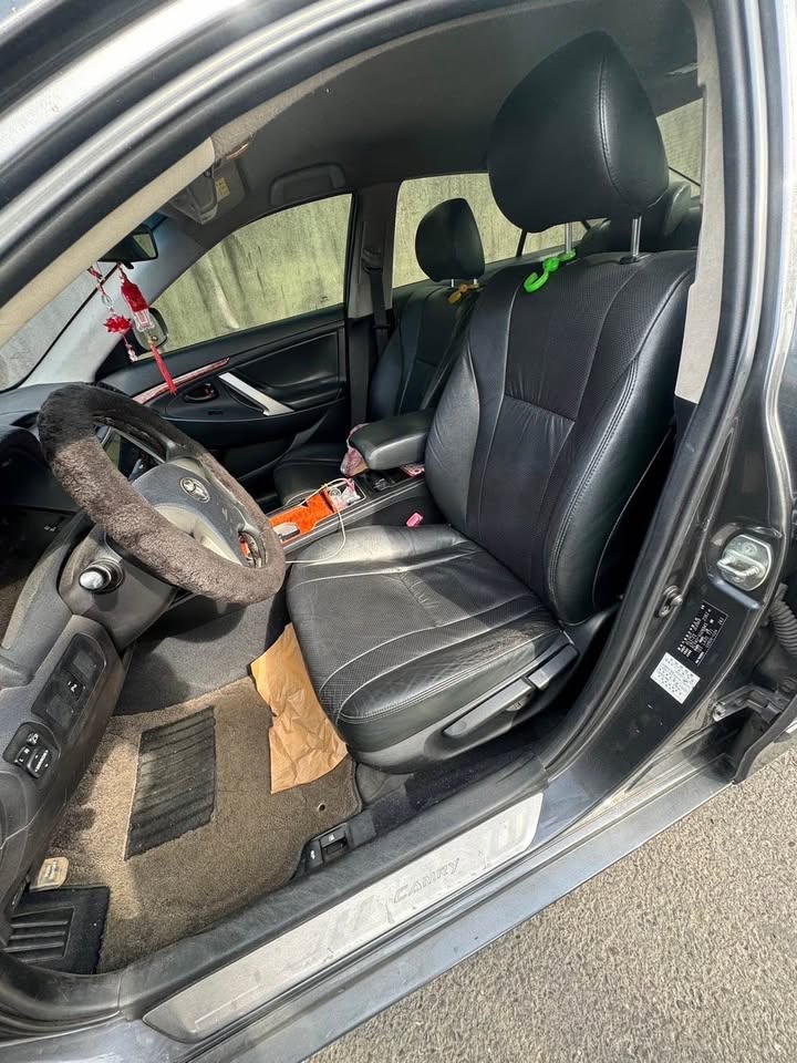 Toyota Camry 2.4 整車拆賣 二手零件照片 - Orange Garage