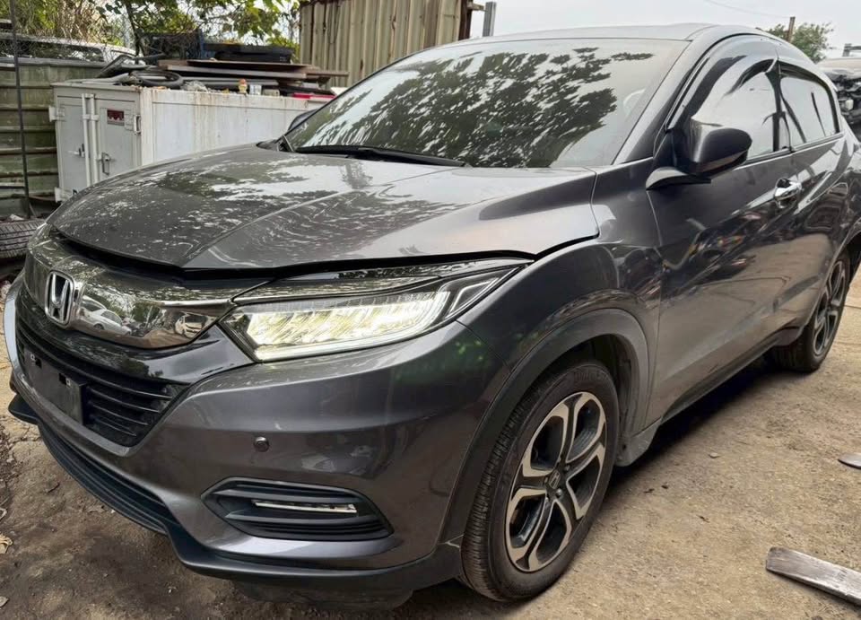 Honda HR-V 1.8 整車拆賣 二手零件照片 - Orange Garage