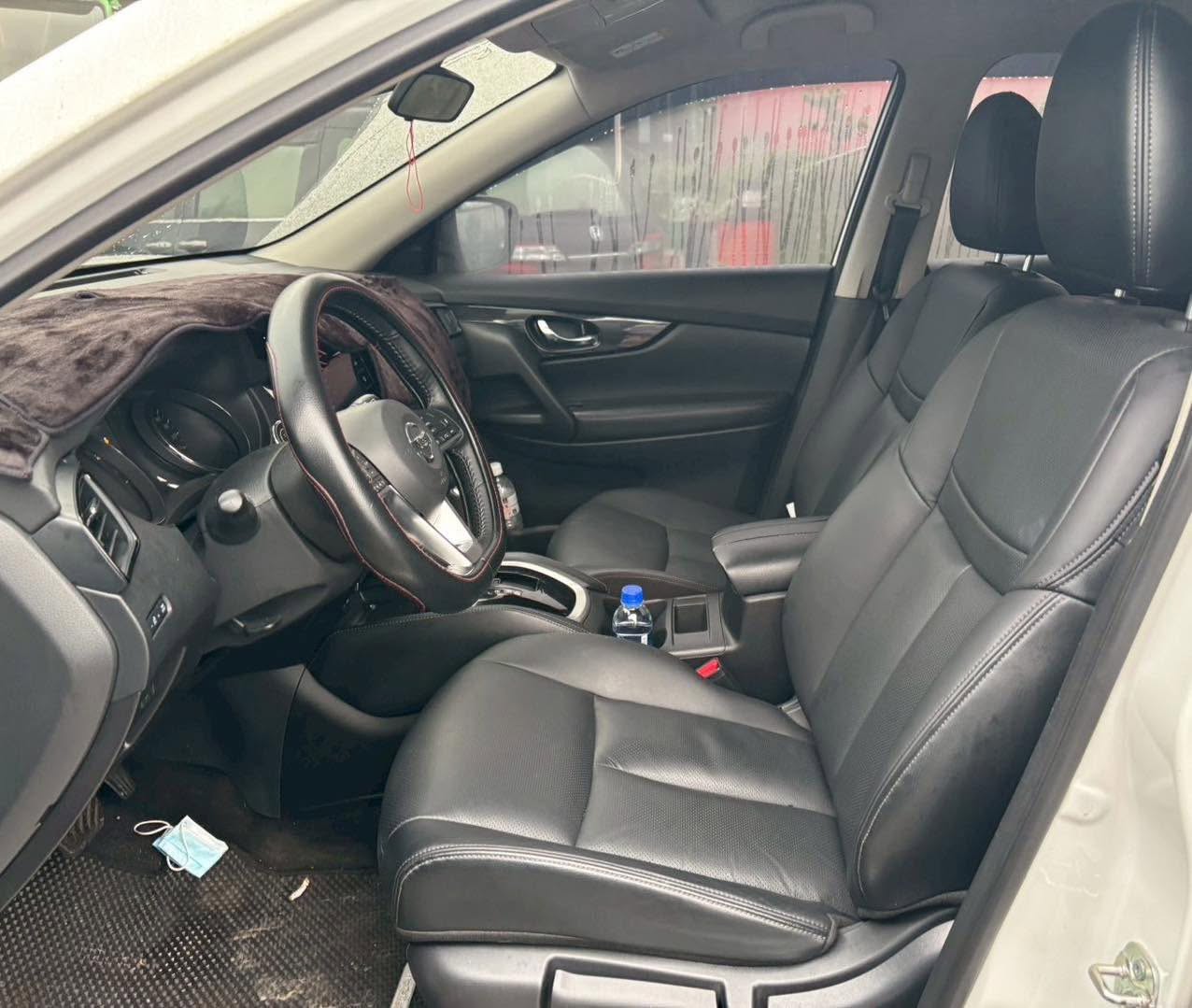 Nissan X-Trail 2.5 整車拆賣 二手零件照片 - Orange Garage