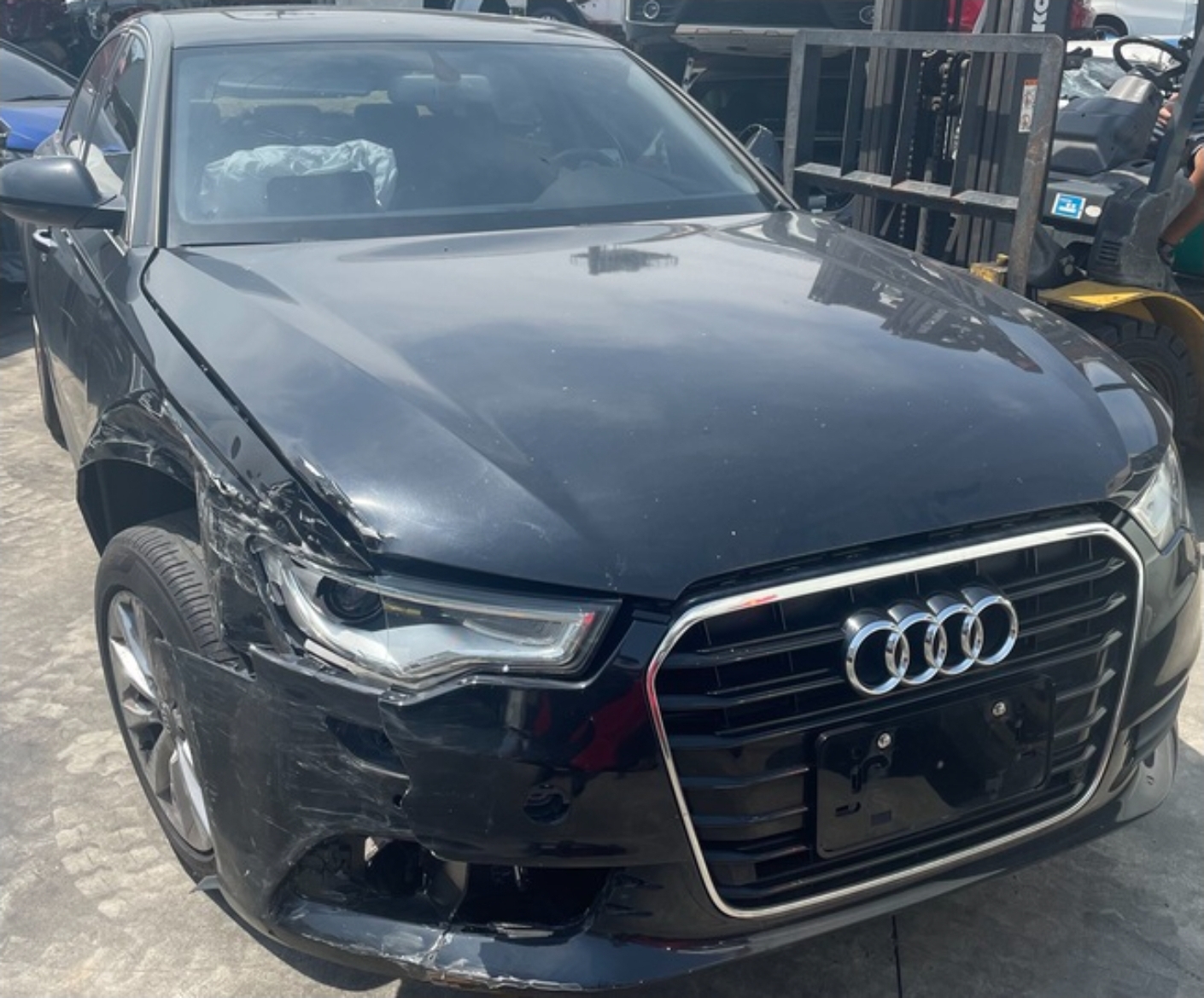 Audi A6 Sedan 2.0 TFSI 整車拆賣 二手零件照片 - Orange Garage