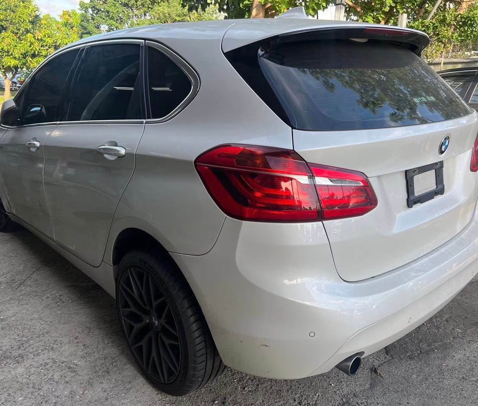 BMW 2 Series 218d 整車拆賣 二手零件照片 - Orange Garage