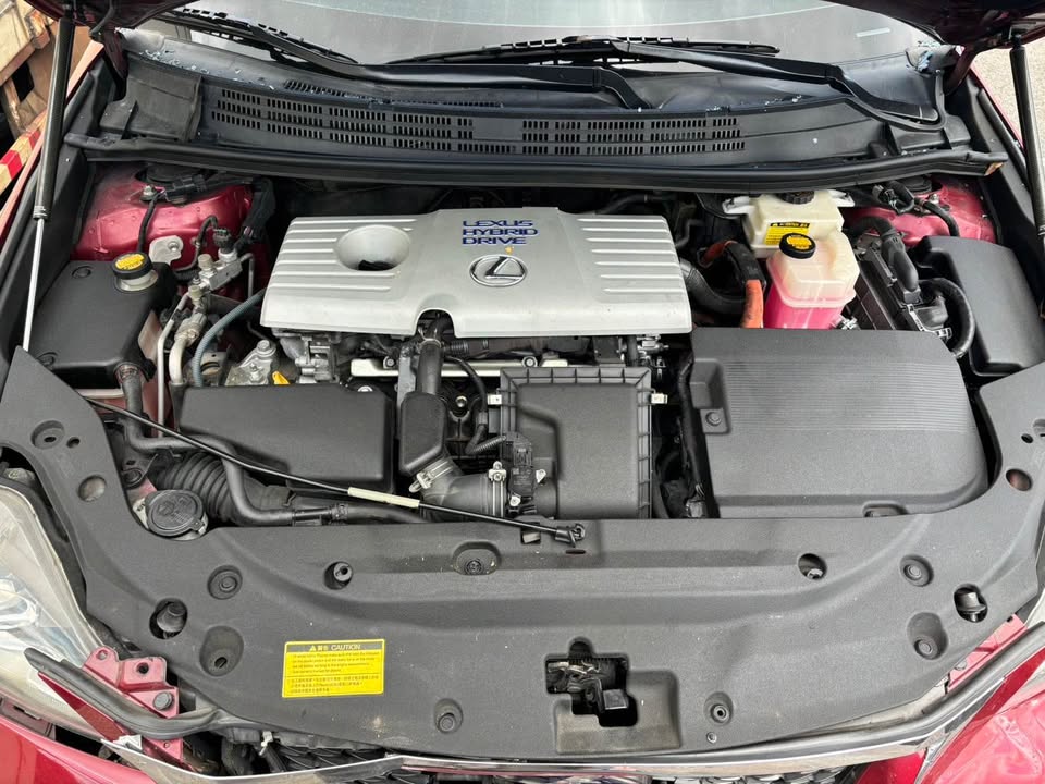 Lexus CT200h 1.8 整車拆賣 二手零件照片 - Orange Garage