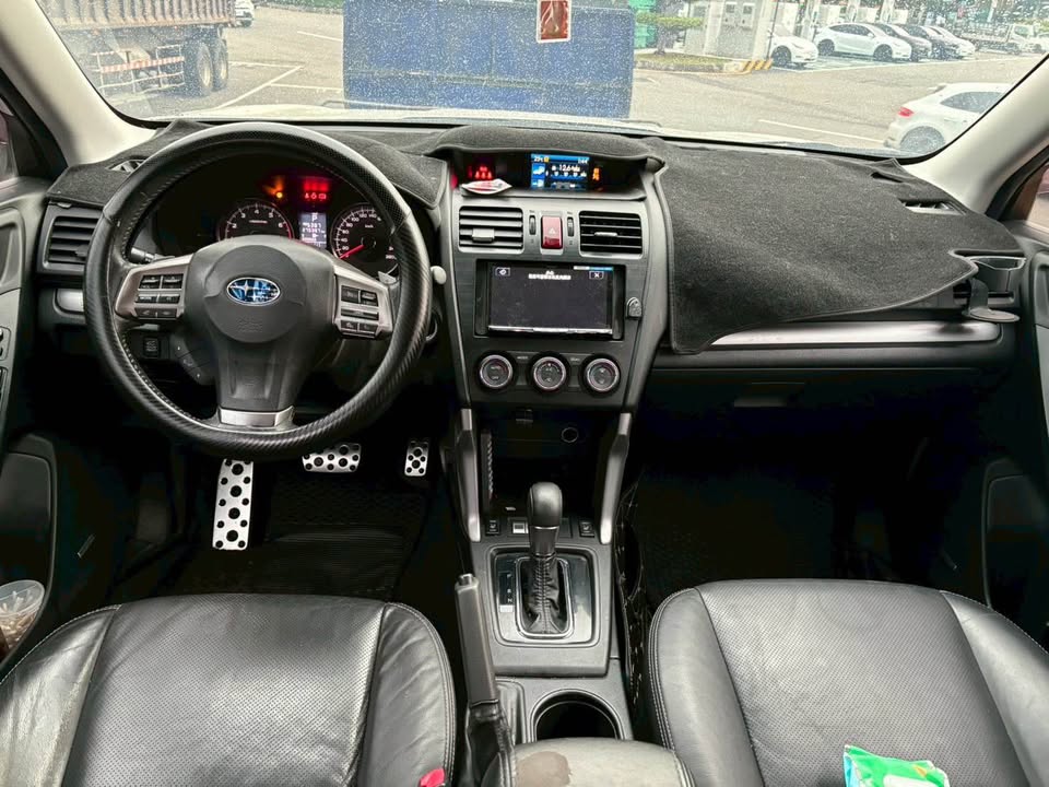 Subaru Forester 2.0 XT 整車拆賣 二手零件照片 - Orange Garage