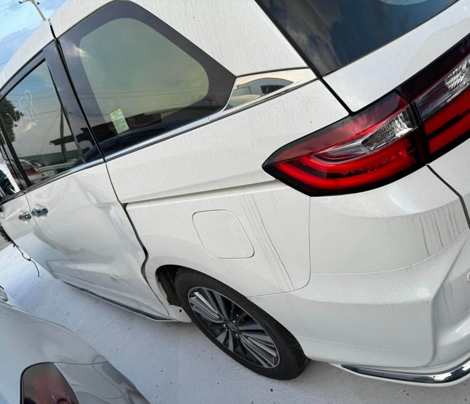 Honda Odyssey 2.4 整車拆賣 二手零件照片 - Orange Garage