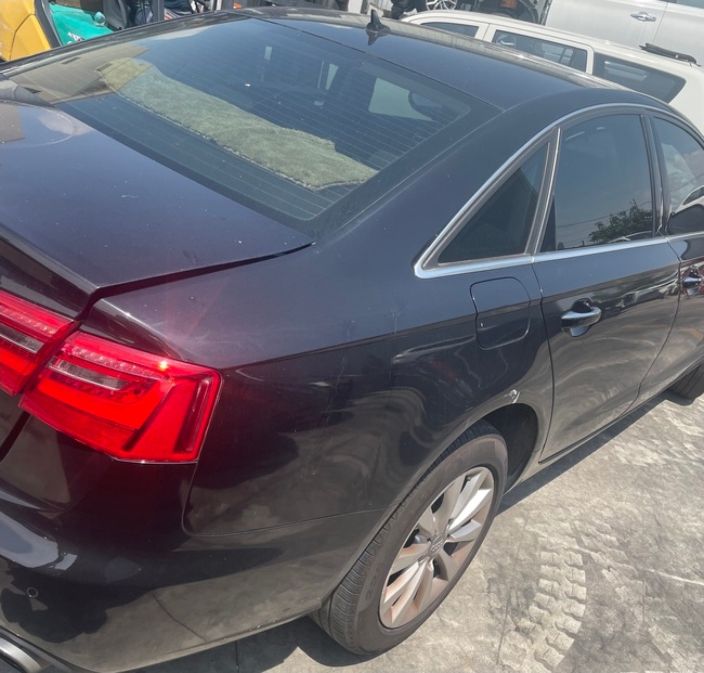 Audi A6 Sedan 2.0 TFSI 整車拆賣 二手零件照片 - Orange Garage