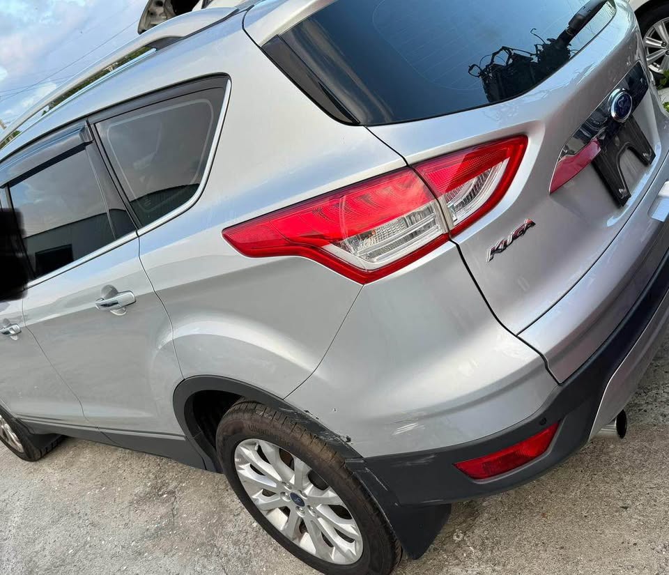 Ford Kuga 1.6 整車拆賣 二手零件照片 - Orange Garage