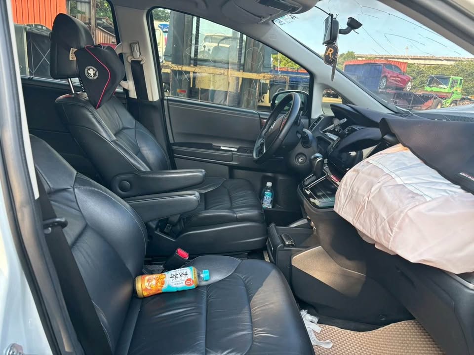 Honda Odyssey 2.4 整車拆賣 二手零件照片 - Orange Garage