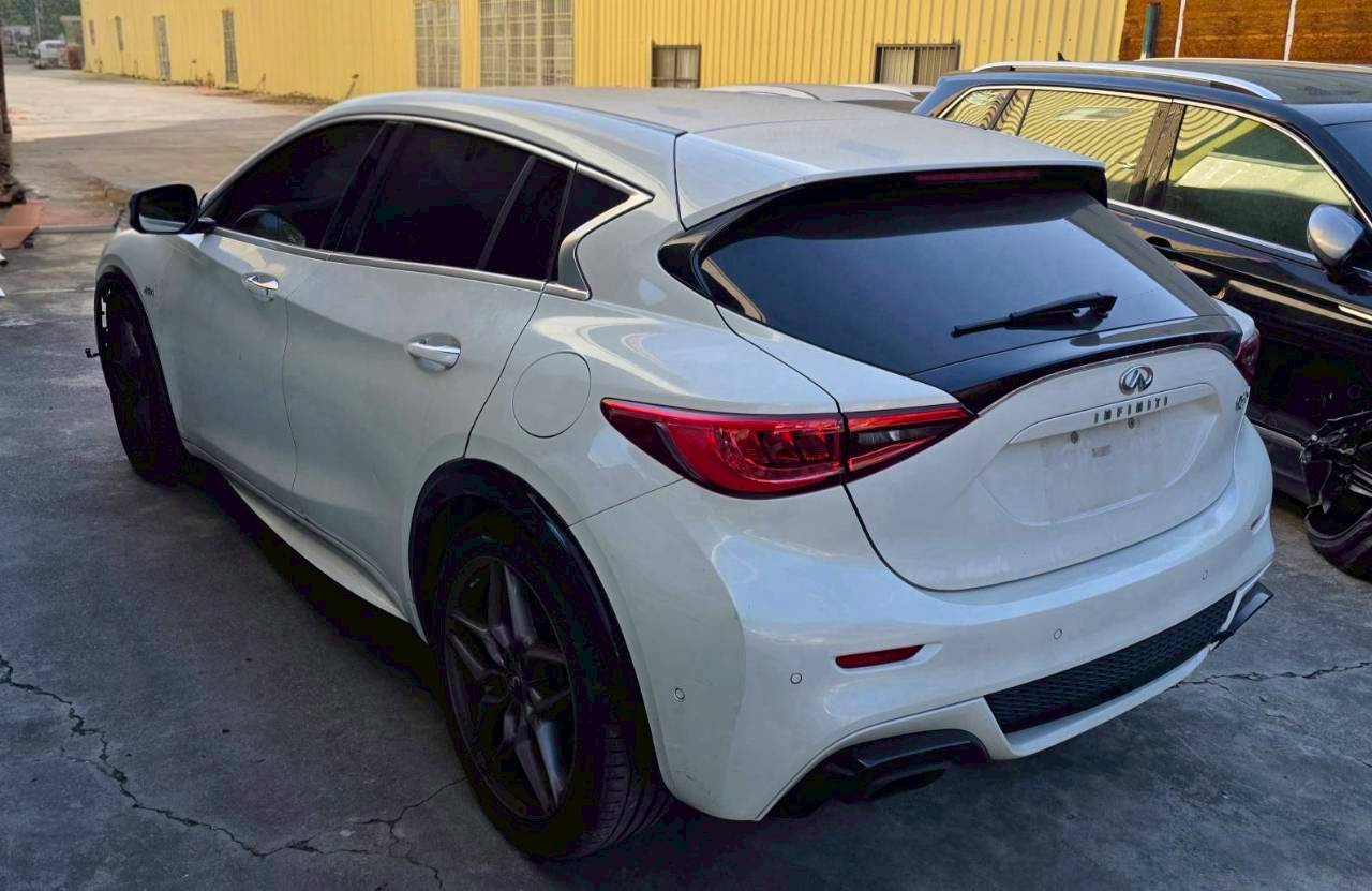 Infiniti Q30 S 2.0t sport 整車拆賣 二手零件照片 - Orange Garage