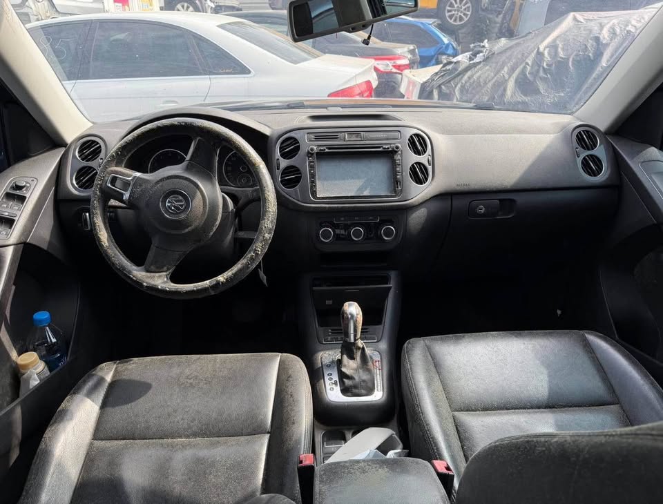 Volkswagen Tiguan 2.0 TSI 整車拆賣 二手零件照片 - Orange Garage