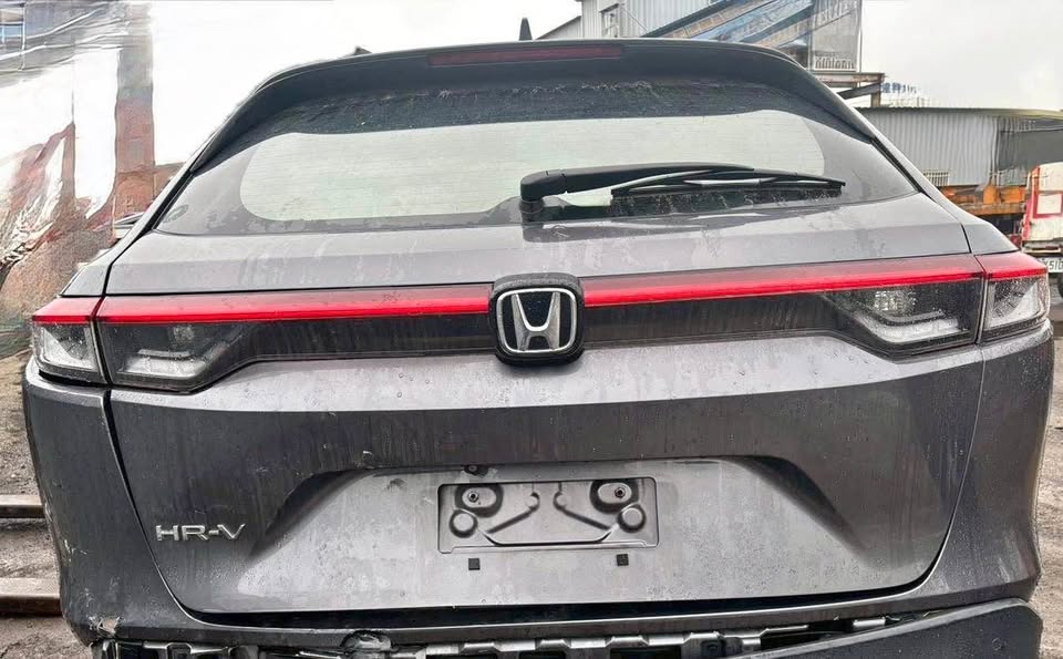 Honda HR-V 1.5 整車拆賣 二手零件照片 - Orange Garage