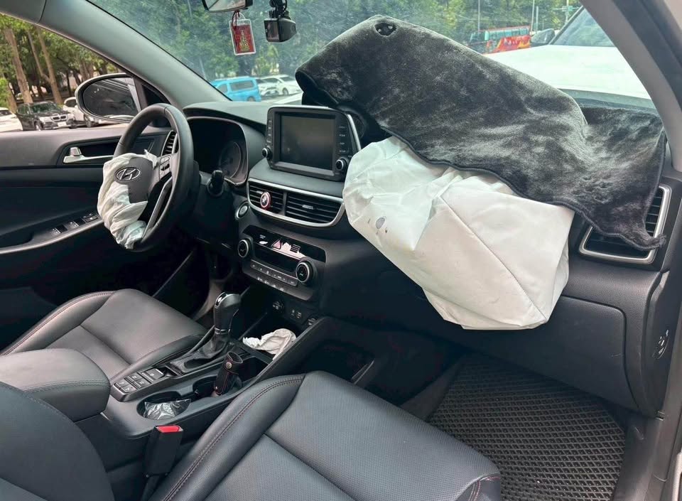 Hyundai Tucson 1.6T 整車拆賣 二手零件照片 - Orange Garage