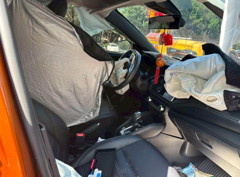 Nissan Kicks 1.5 整車拆賣 二手零件照片 - Orange Garage