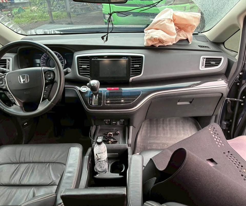 Honda Odyssey 2.4 i-VTEC 整車拆賣 二手零件照片 - Orange Garage