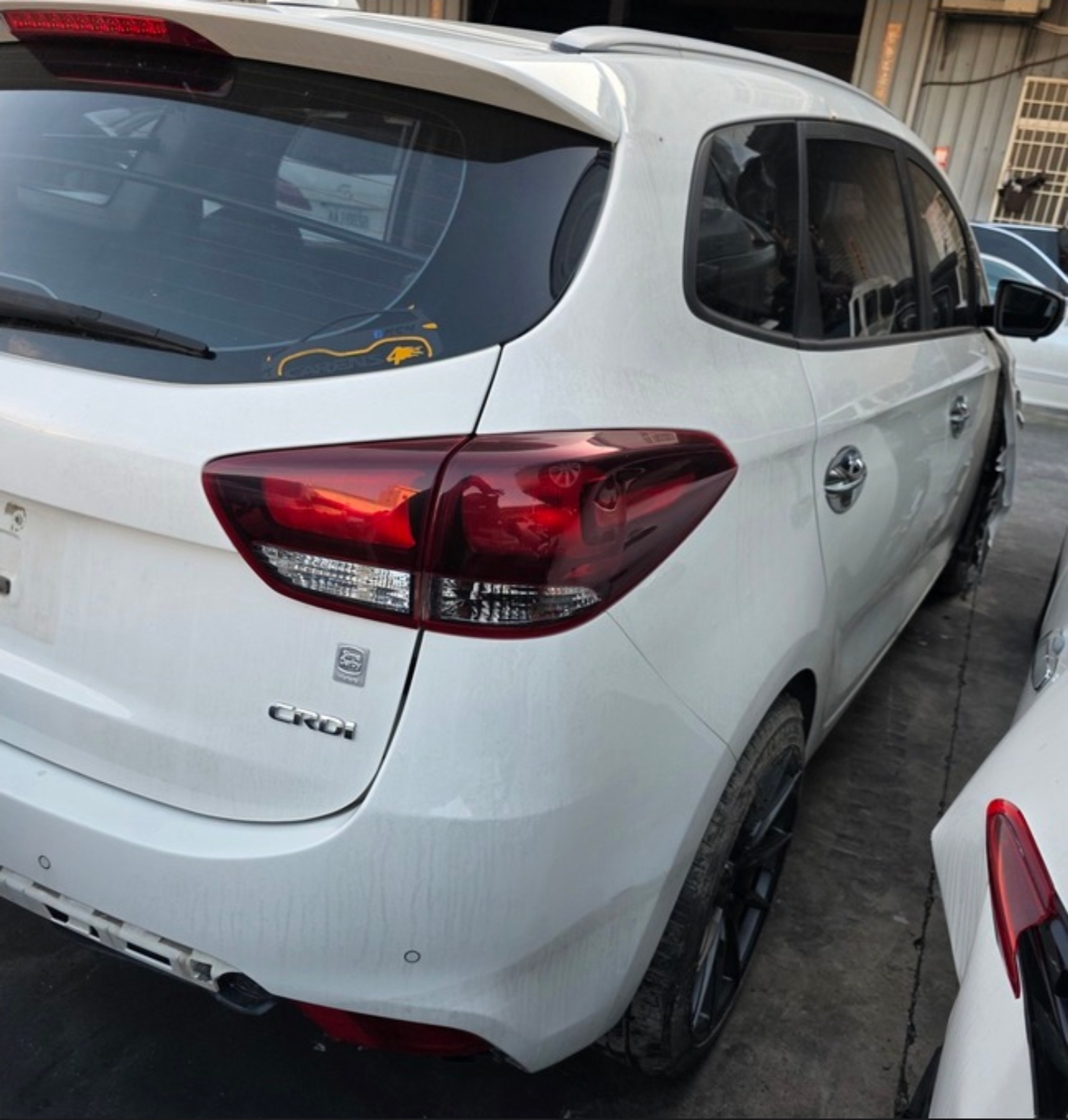 Kia Carens CRDi 整車拆賣 二手零件照片 - Orange Garage