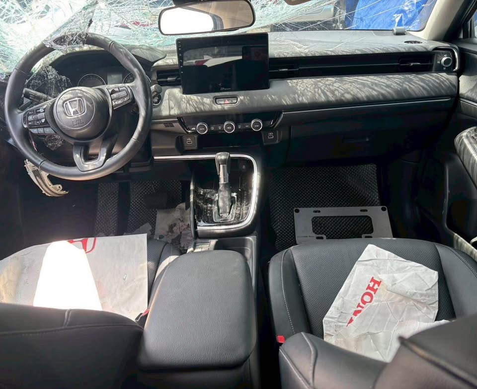 Honda HR-V 1.5 整車拆賣 二手零件照片 - Orange Garage
