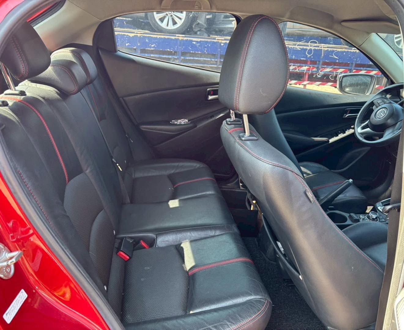 Mazda 2 1.5 Skyactiv-G 整車拆賣 二手零件照片 - Orange Garage