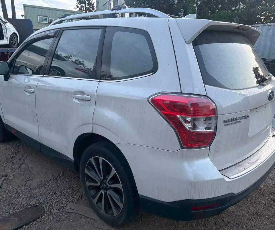 Subaru Forester 2.0XT／XT-P 整車拆賣 二手零件照片 - Orange Garage