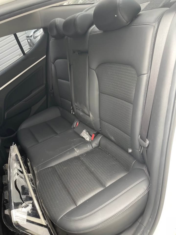 Hyundai Elantra 1.6 整車拆賣 二手零件照片 - Orange Garage