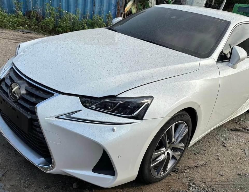 Lexus IS300 整車拆賣 二手零件照片 - Orange Garage