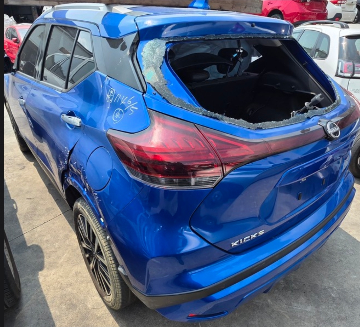 Nissan Kicks 1.6 整車拆賣 二手零件照片 - Orange Garage