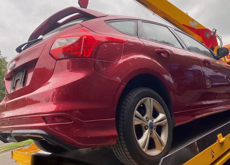 Ford Focus 2.0 整車拆賣 二手零件照片 - Orange Garage
