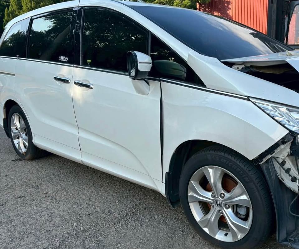 Honda Odyssey 2.4 整車拆賣 二手零件照片 - Orange Garage