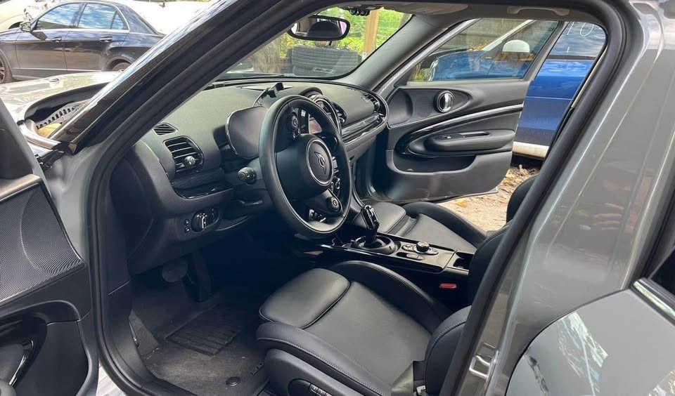 Mini Clubman 1.5 整車拆賣 二手零件照片 - Orange Garage