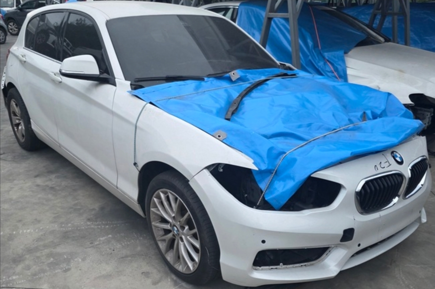 BMW 1 Series 118i 整車拆賣 二手零件照片 - Orange Garage