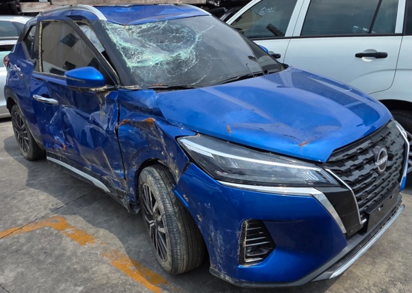 Nissan Kicks 1.6 整車拆賣 二手零件照片 - Orange Garage
