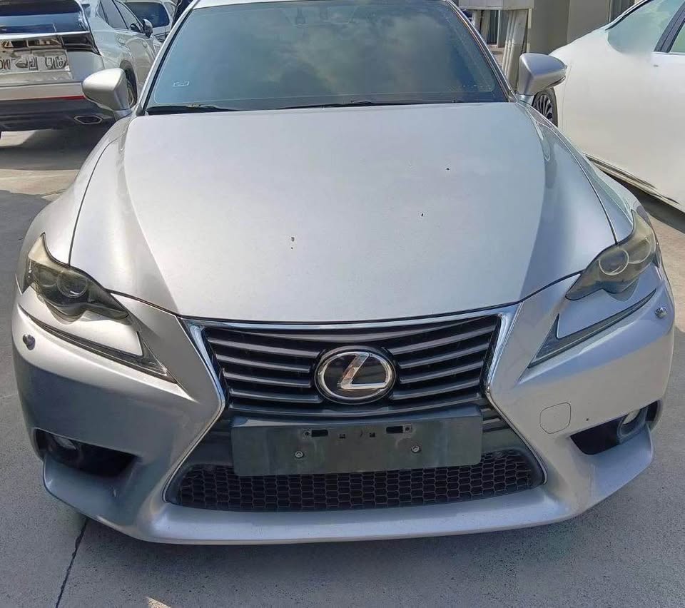Lexus IS250 整車拆賣 二手零件照片 - Orange Garage