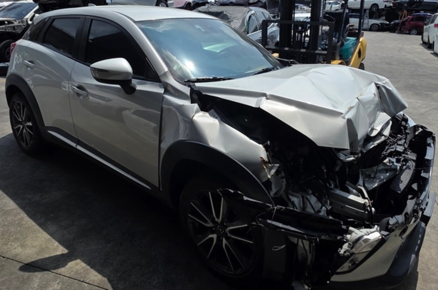 Mazda CX-3 2.0 SKY-G 整車拆賣 二手零件照片 - Orange Garage