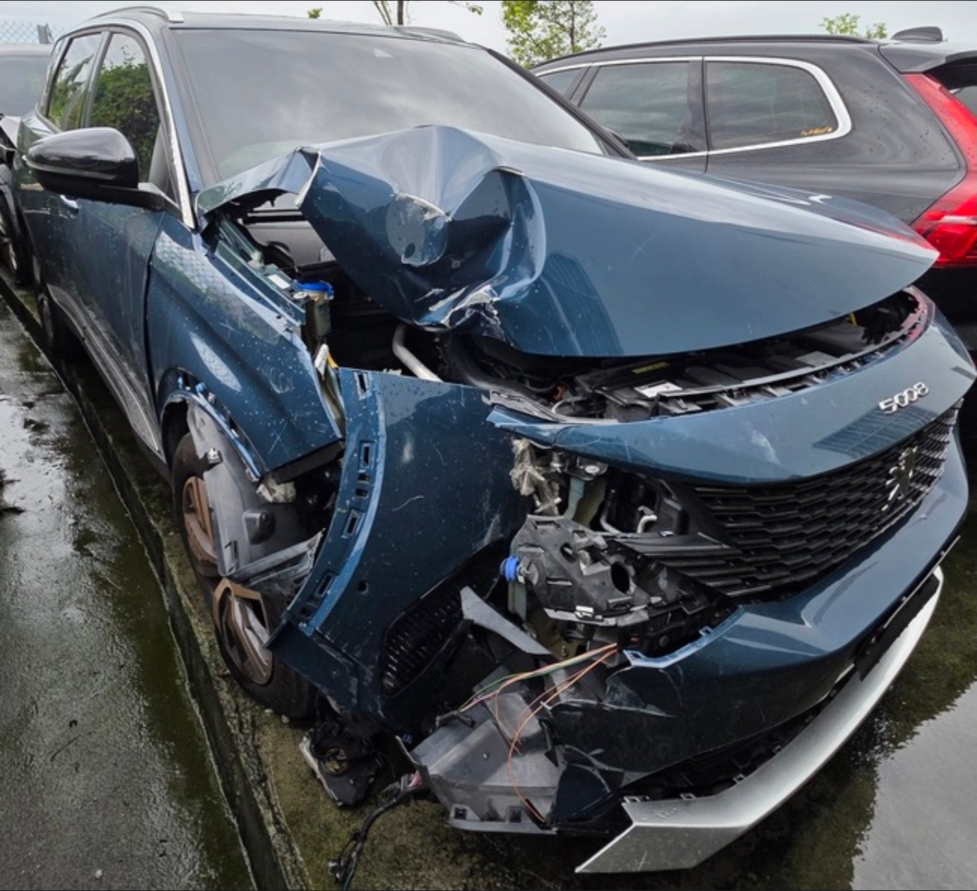 Peugeot 5008 1.6 PureTech GT 整車拆賣 二手零件照片 - Orange Garage