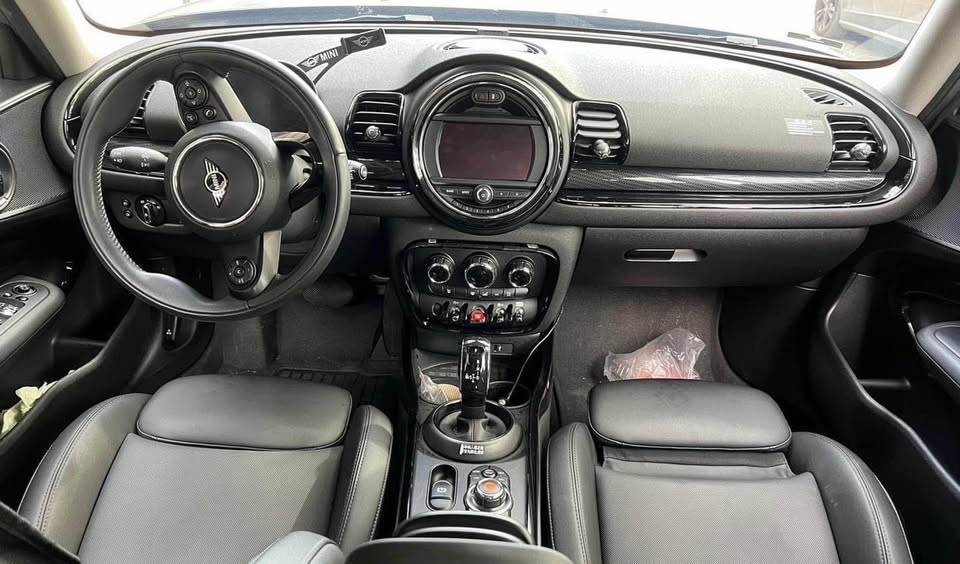 Mini Clubman 1.5 整車拆賣 二手零件照片 - Orange Garage