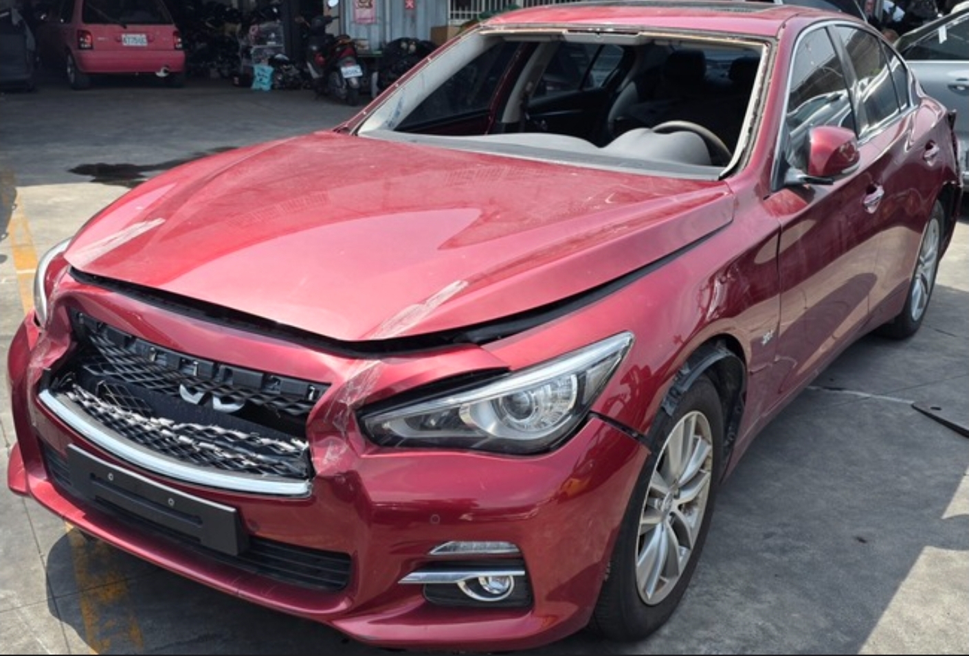 Infiniti Q50 2.0t 整車拆賣 二手零件照片 - Orange Garage