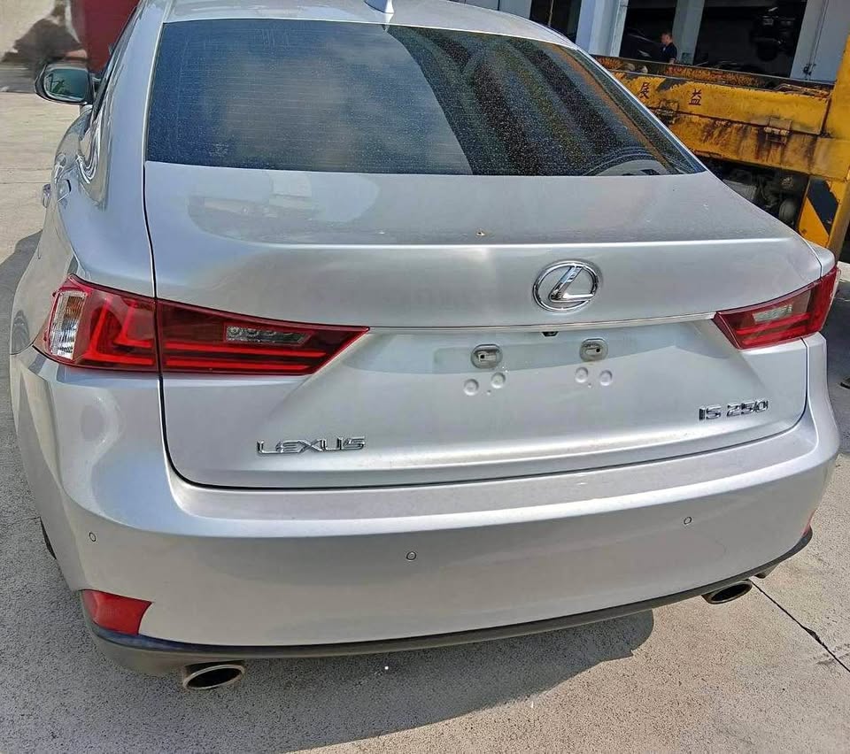 Lexus IS250 整車拆賣 二手零件照片 - Orange Garage