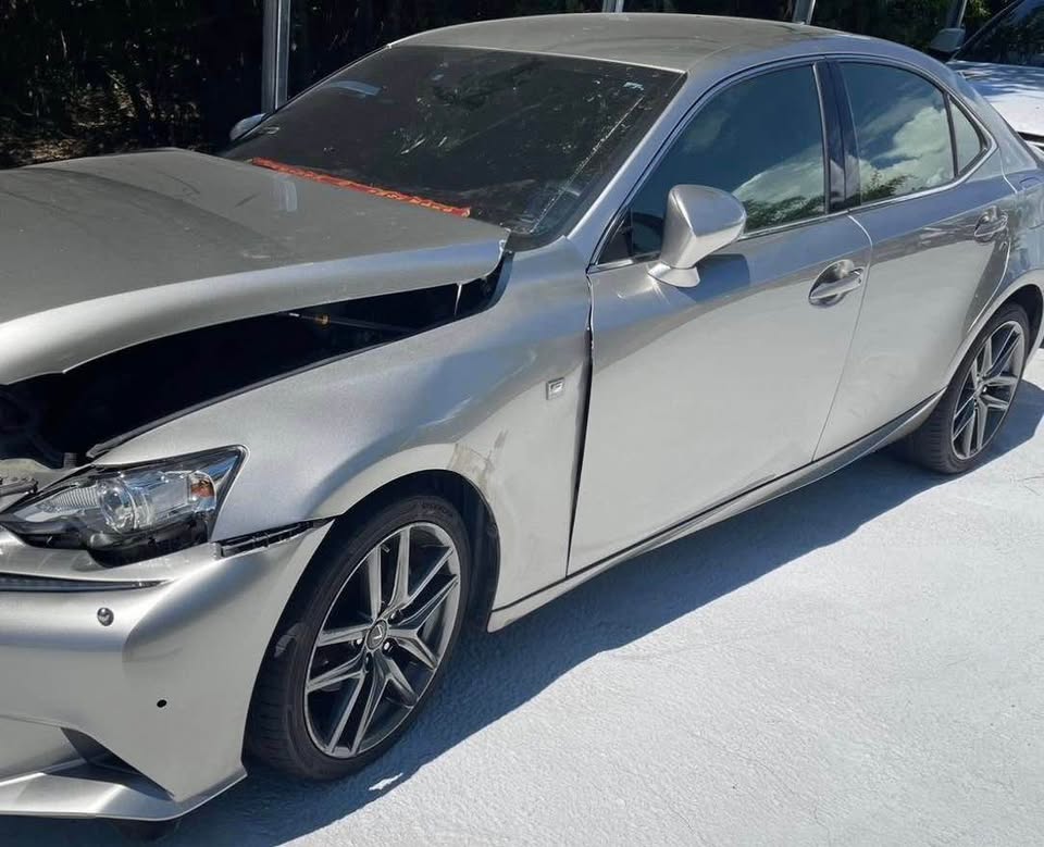 Lexus IS250 F SPORT 整車拆賣 二手零件照片 - Orange Garage