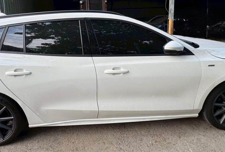 Ford Focus Wagon ST-Line X 1.5 整車拆賣 二手零件照片 - Orange Garage