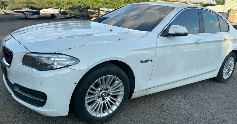 BMW 5 Series 520d 整車拆賣 二手零件照片 - Orange Garage