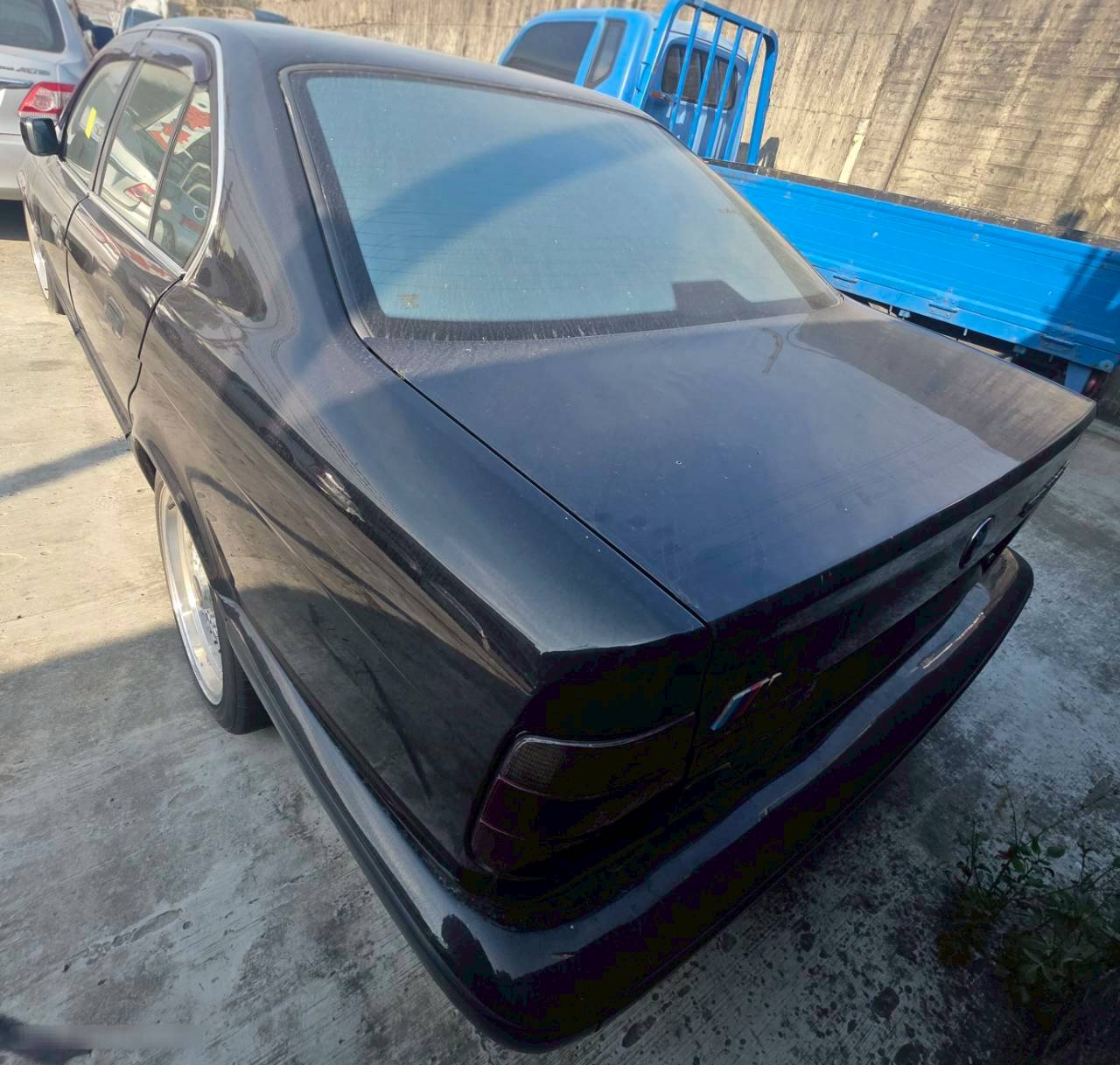 BMW 5 Series 525i 整車拆賣 二手零件照片 - Orange Garage