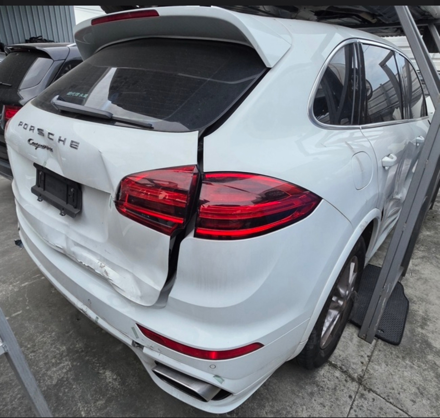 Porsche Cayenne 3.6 整車拆賣 二手零件照片 - Orange Garage