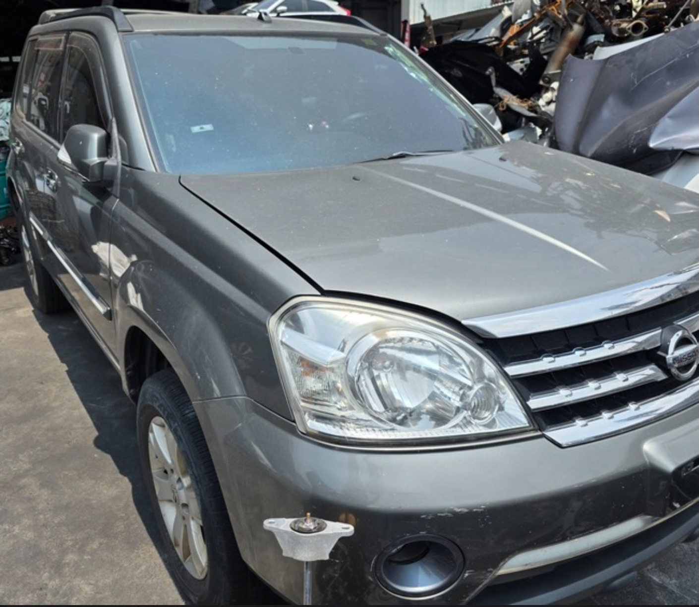 Nissan X-Trail 2.0 4WD 整車拆賣 二手零件照片 - Orange Garage