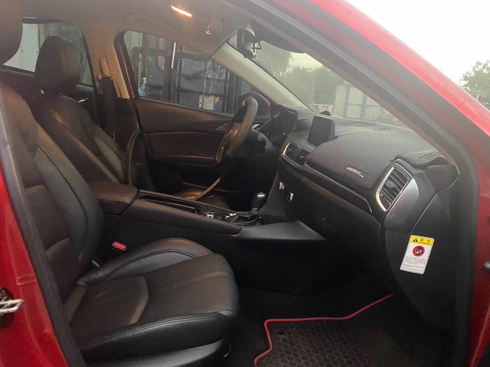 Mazda 3 2.0 整車拆賣 二手零件照片 - Orange Garage