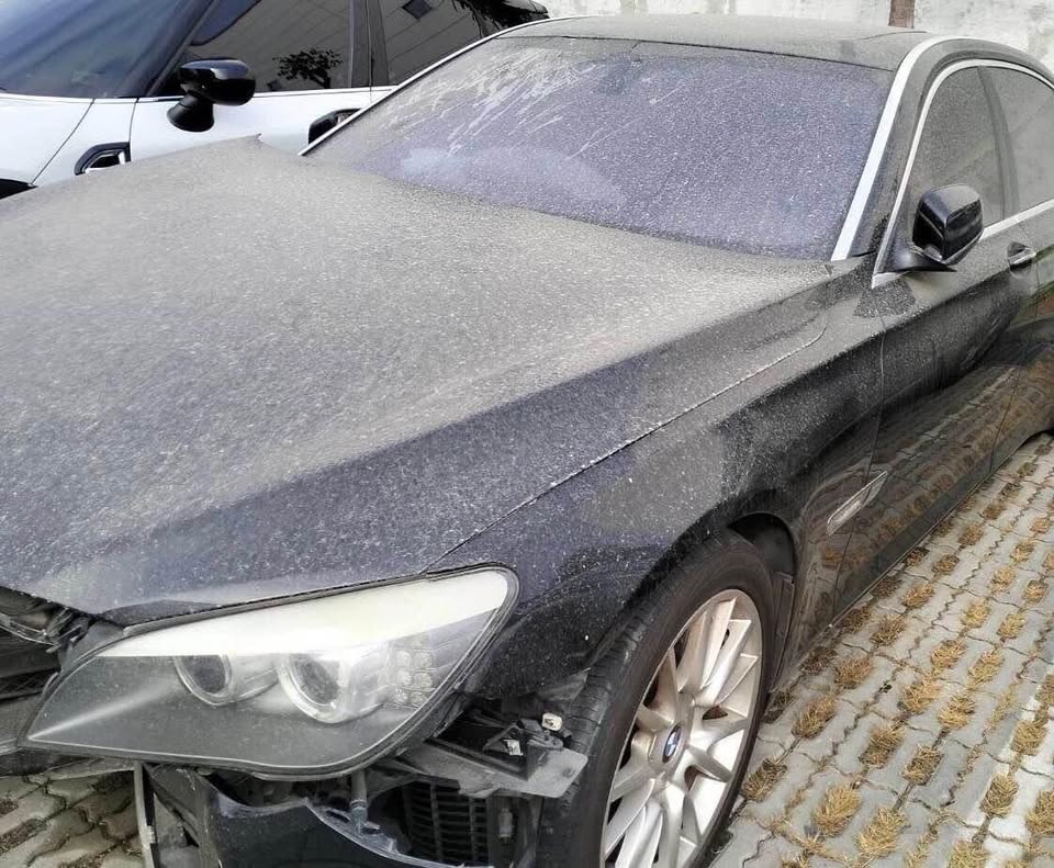 BMW 7 Series ActiveHybrid 7 整車拆賣 二手零件照片 - Orange Garage